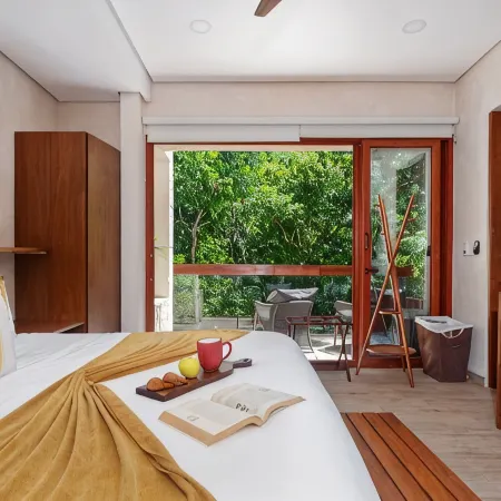 ¡TIKAL! Luxury 4BR Private Pool & Gym, 24/7 Security