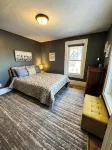 CRAFTSMAN’sUPSTAIRS! 3 bd rm w/impressive attic! - 3 Sao