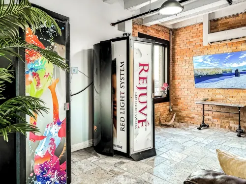 Private North Penthouse w/Arcade Games,Tanning&Redlight Beds - Homestays