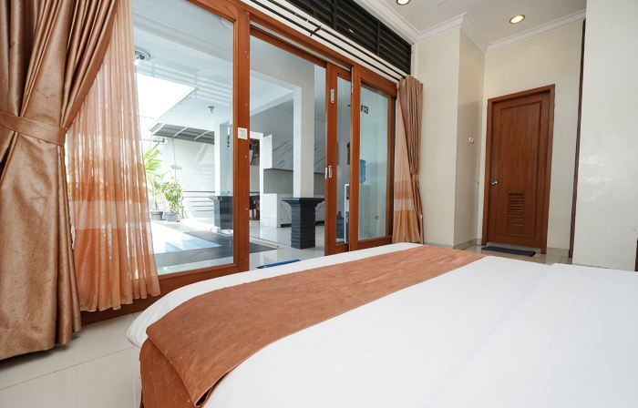 Sutan Raja Villa Kuningan