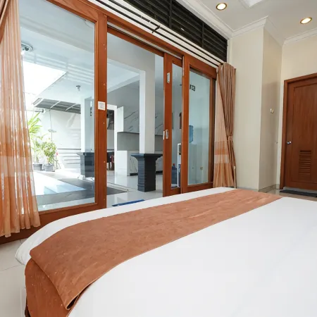 Sutan Raja Villa Kuningan