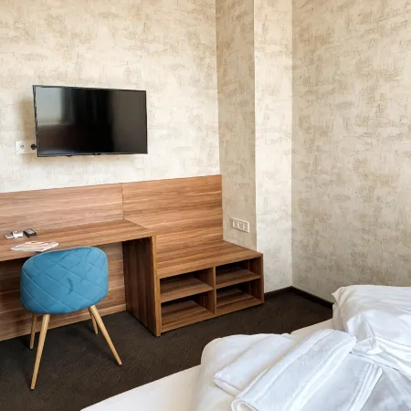 Hotel Toscana Отели в г. Борна