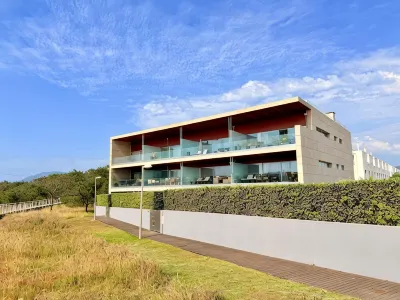 T2 Luxury in front of the beach โรงแรมใน