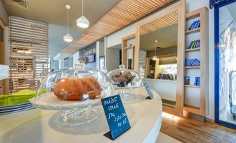 Holiday Inn PRAGUE AIRPORT by IHG