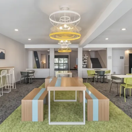 Spark by Hilton La Crosse Onalaska Отели в г. Оналяска