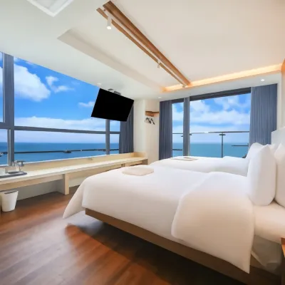Busan Gijang the Club Hotel Отели рядом с достопримечательностью «Храм Пэкдуса»