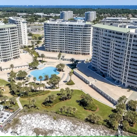 502 Stunning 2 Bdrm~ Private Beach ~ Gulf View & Pools ~ Book July 6th Savings