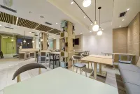 Garni Hotel D10 - Kitchens