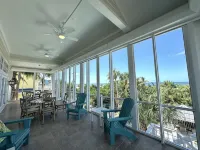 BEACHFRONT, HEATED POOL, KAYAKS/SUP, LANAI W/ GULF VIEWS, 85' DOCK, 2 GOLF CARTS - 4星級