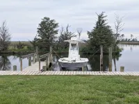 The Hopkins House - New Dock & Boat Ramp - Dog Friendly - Reduced Rate for 2026 - Homestays