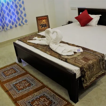 Rising Shemesh Home Stay