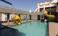 Maldives Beach Resort - Strand