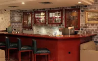 Hotel Horison Arcadia Heritage Surabaya - ที่มีบาร์