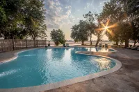 Mopani Safari Lodge - piscina