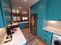 Quiet retreat near Plaza - Condos