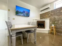 Historic Guesthouse in the Heart of Camp Verde - 무료 와이파이