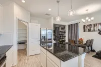 Serenity Haven: Charming 5 Bed with Moden Amenities - 3 estrellas