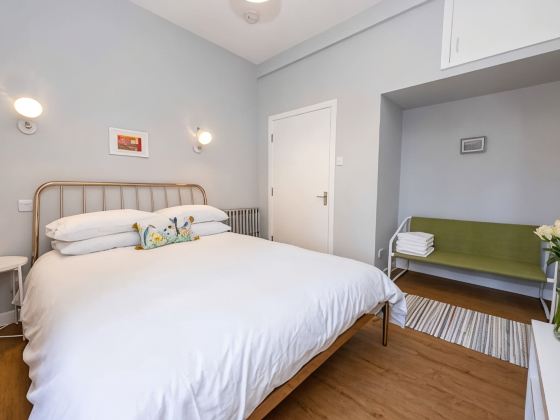 2 Bedroom in the Centre of Stonehaven with Seaviews, near the Beach & Harbour!