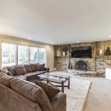Heavenly Home/Minnetonka Lakes/Nature Scenic View