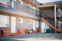 Gold Pan Motel