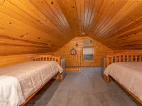 Retreat in Clear Lake, Iowa - GARAGE HANGOUT - Half block from Lake! Hotels in Clear Lake