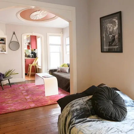 Vintage Charmer Waterfall views! sleeps 5!