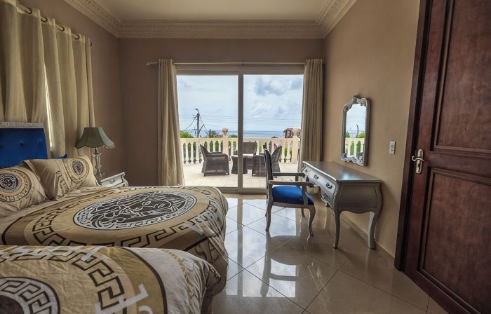 Newly Build - Across The Road from The Beach  - 7 bdrm/7 bthrms
