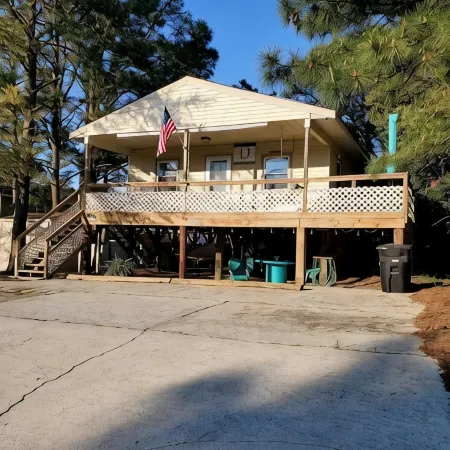 Drake's CottageProperty Sleeps 8 Max