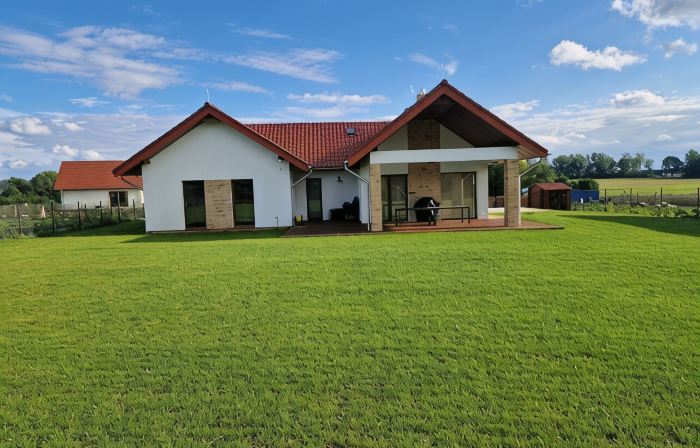 HHouse New holiday home with private playground, sauna and air condition