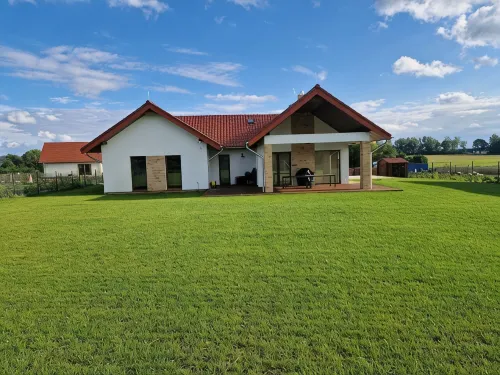 HHouse New holiday home with private playground, sauna and air condition - Wi-Fi