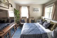 New Hagerstown Apartment - Self Check-in. Sleeps 4+ - Apartments