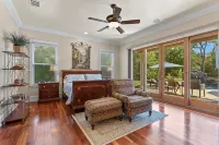 Mesquite Retreat: Close to Austin and COTA: Fun, Family, and Friends, - Boutique