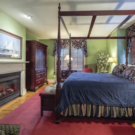 George Brooks House B&B