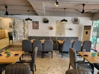 Krishna Seacoin Hotels in Colva