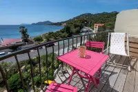 Hôtel Almanarre Plage - Hôtel Eco-Responsable Face à la Mer - Havudsigt