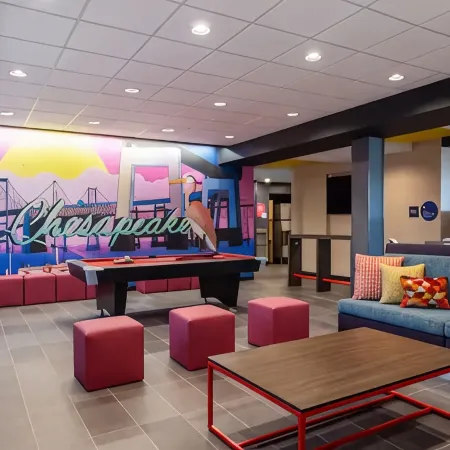 Tru by Hilton Chesapeake Greenbrier