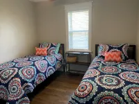 3-Bedroom 1 Bath.Fenced Private Backyard Inground Swimming Pool. Covered Patio - 4 estrellas