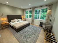 European inspired 3-bedroom house in peaceful Spring Lake - Boutique