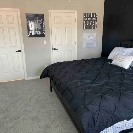 Downtown3BR/2.5BA Townhouse-RoofBalcony-Park 2Cars