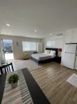 30’ From Sand- Studio Full Bath/Kitchen/In-Unit Laundry & Garage - Holiday Apartments