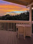 Beautiful conveniently located 2-bedroom ocean view home in Kailua-Kona. - 3-Star