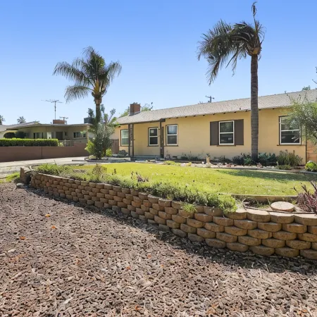 Pool - Game Room - FirePit - Free Parking - Sleeps 11