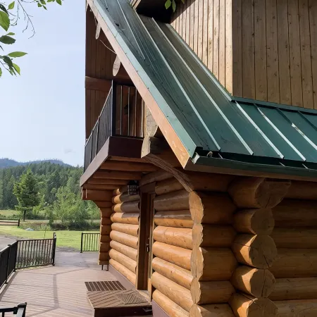 6 BDRM Log Cabin on Big Fall Creek