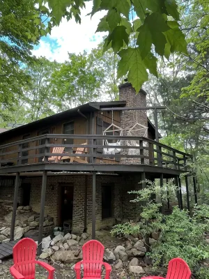 This 2000 sq ft cabin is the perfect retreat! - Chalets