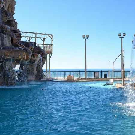 Days Inn by Wyndham Panama City Beach/Ocean Front