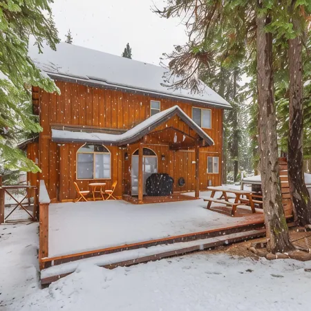 Charming Dog-Friendly Lake Tahoe Cabin – Hot Tub, Pool Table & Walk to Beach