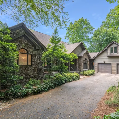 Big Canoe Mountain Home with Spectacular Mountain Views - Game room!