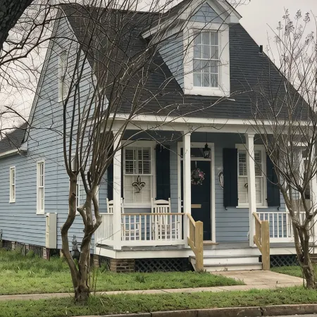 Historic home in Downtown Mobile next to Civic Center and Mardi Gras parades