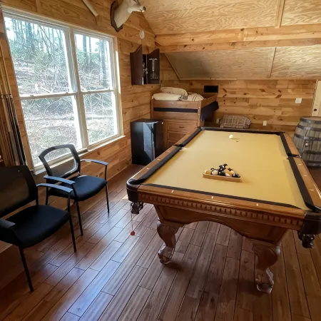 GA Team House Cabin Sleeps many Blairsville Union County, GA