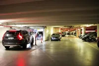 Empire Riverside Hotel - Parkplatz